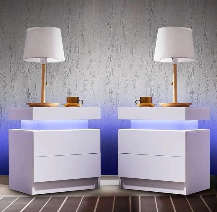Table de chevet blanc avec LED