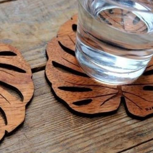 Sous tasse  style Plume en bois 6 pcs
