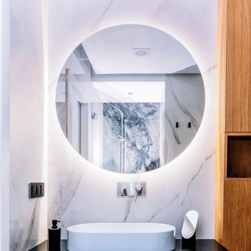 Miroir avec led  Miroir luxe de salle de bain G-avec led (70-70cm)