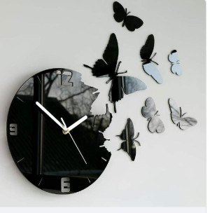 MONTRE Noir AVEC 7 PAPILLON