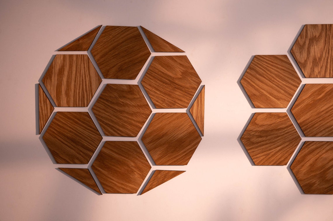 Art mural en bois de chêne en nid d’abeille / Art mural hexagonal 13 pcs